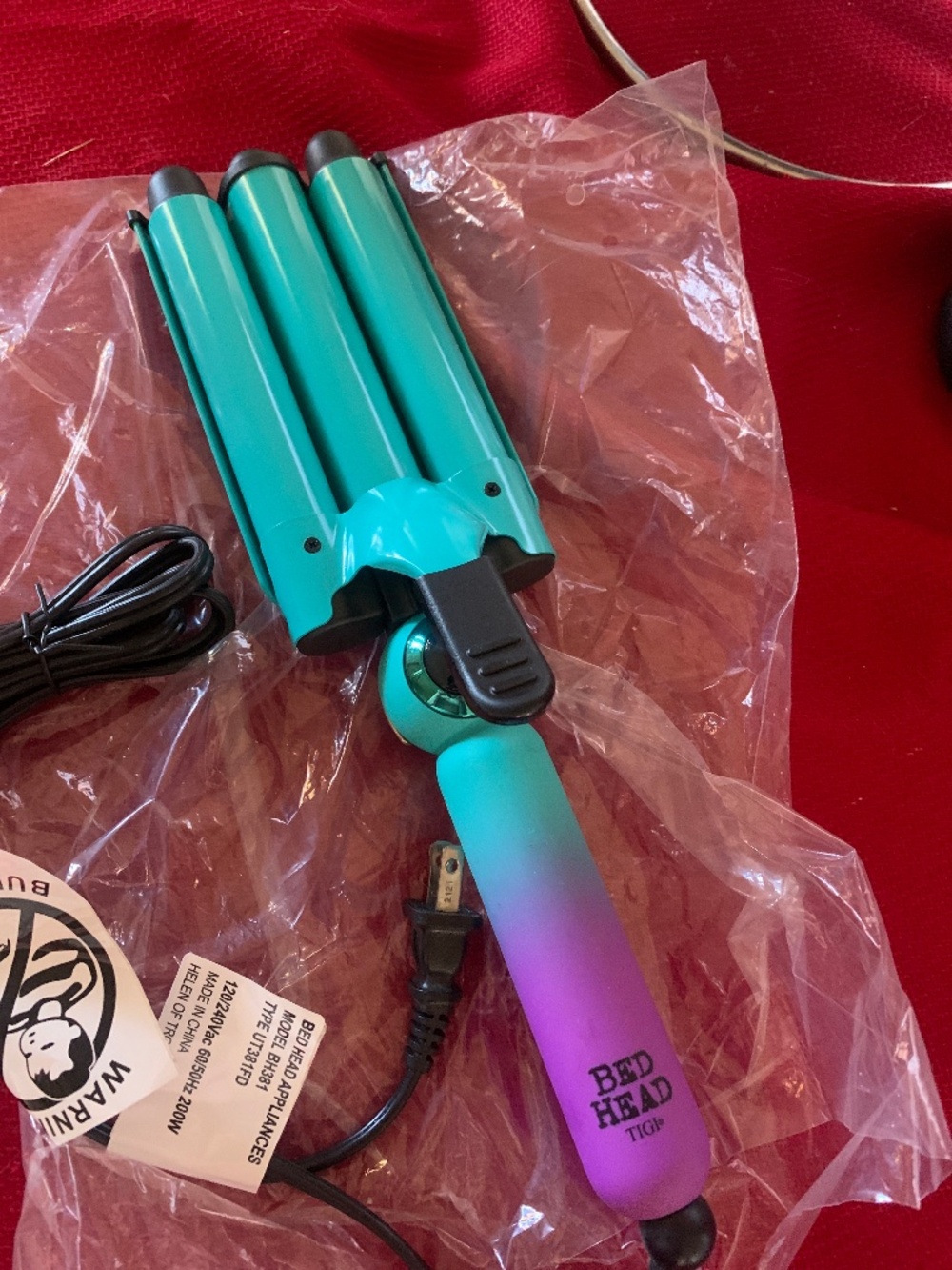 Bed head triple barrel waver